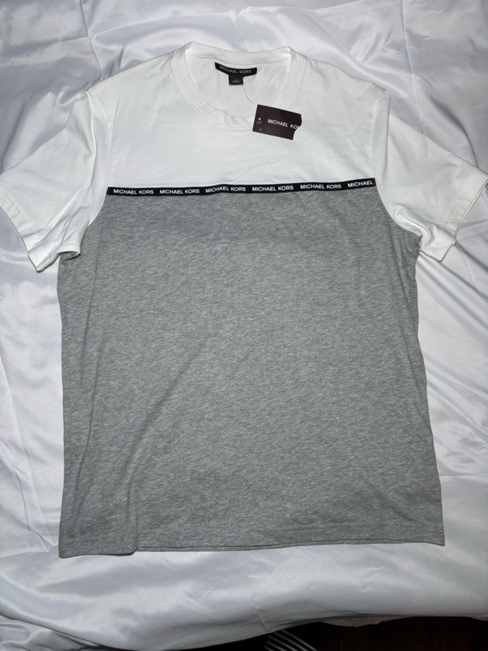 NWT Michael Kors Colorblock Logo T-Shirt Men’s Size M White Gray